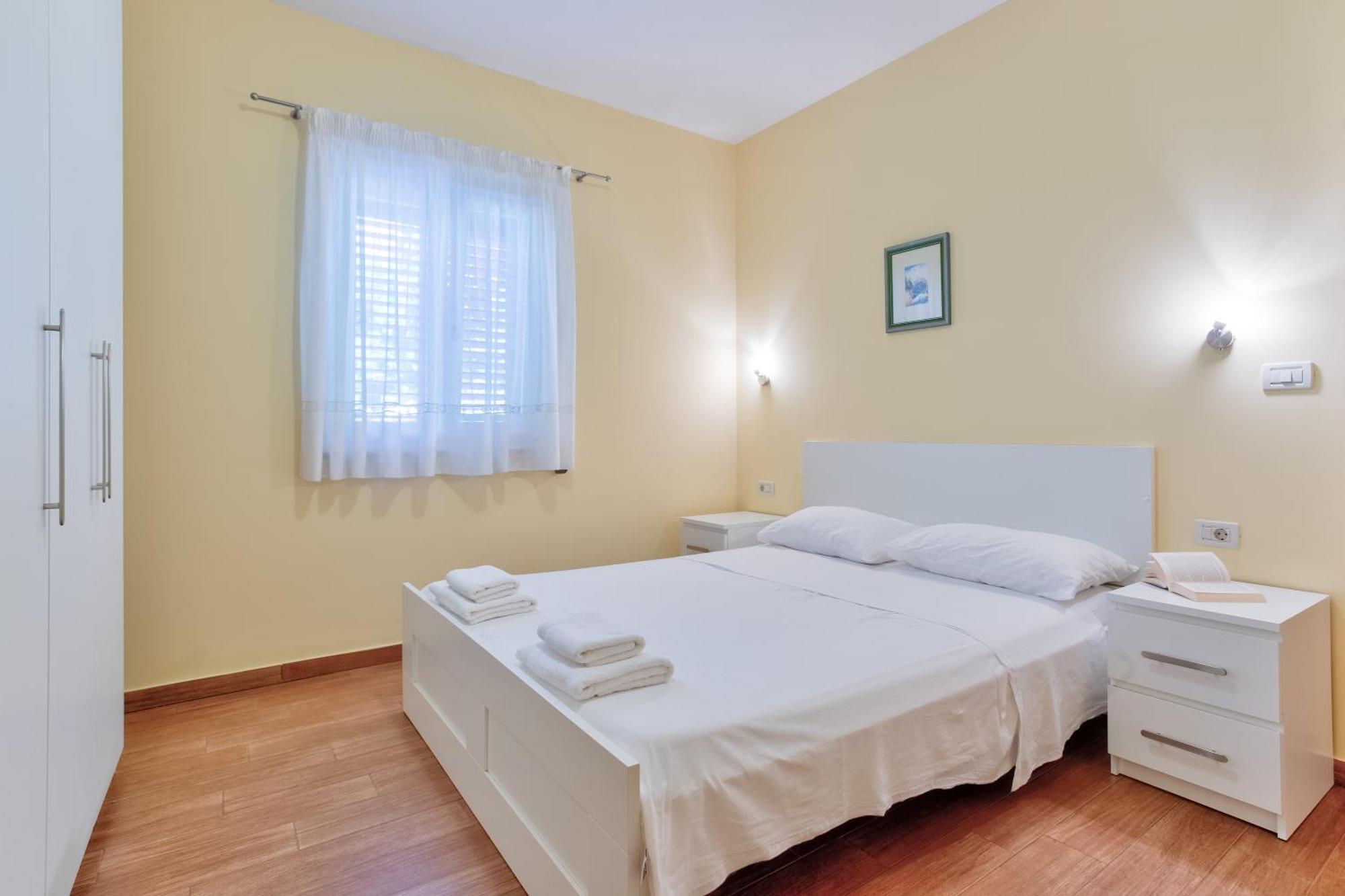 Apartment In Villa Moletto Seaside & Relax - 4 Guests Lovrečica Dış mekan fotoğraf