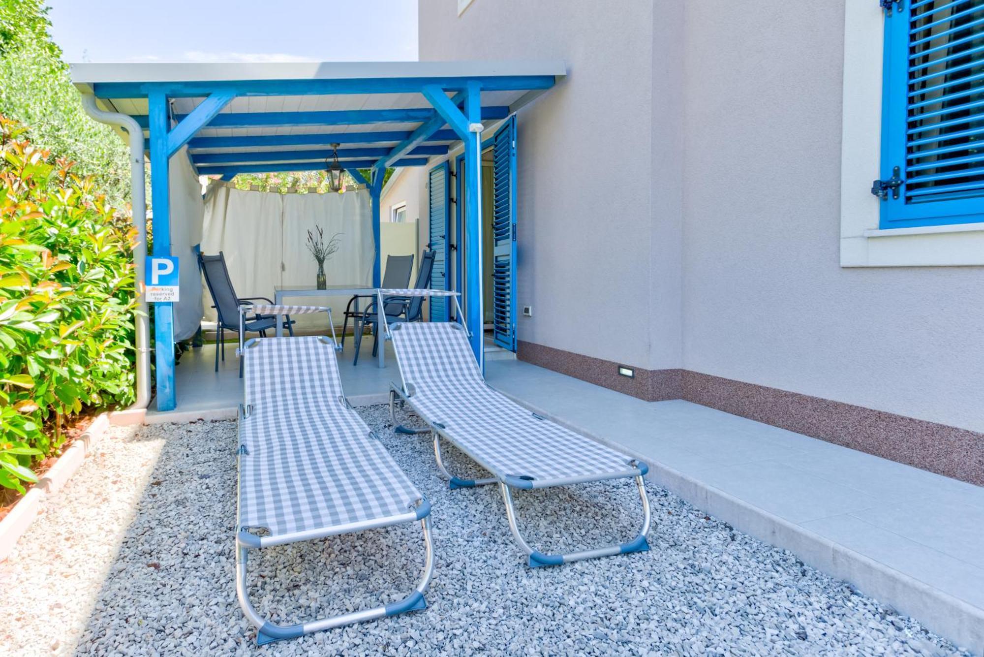 Apartment In Villa Moletto Seaside & Relax - 4 Guests Lovrečica Dış mekan fotoğraf